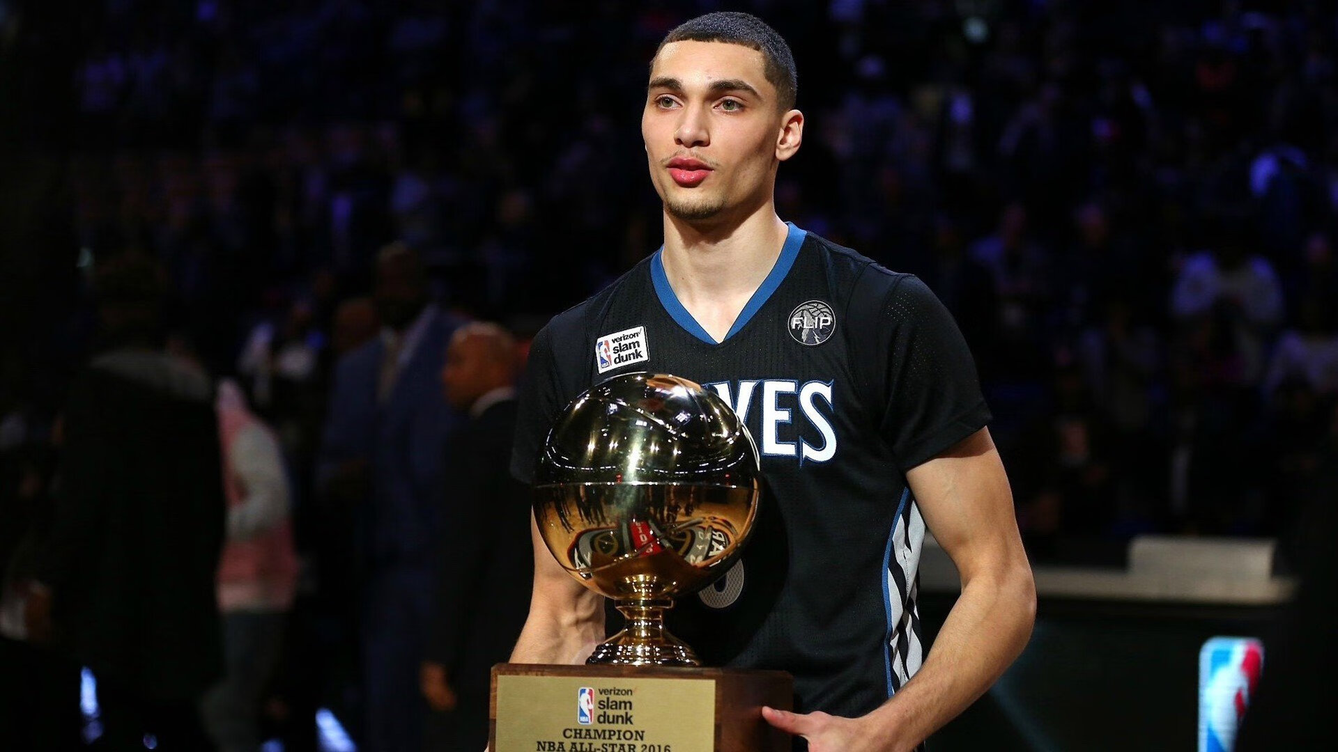 排球赛场焦点！澳大利亚队对阵美国队，年轻新星表现惊艳，未来可期