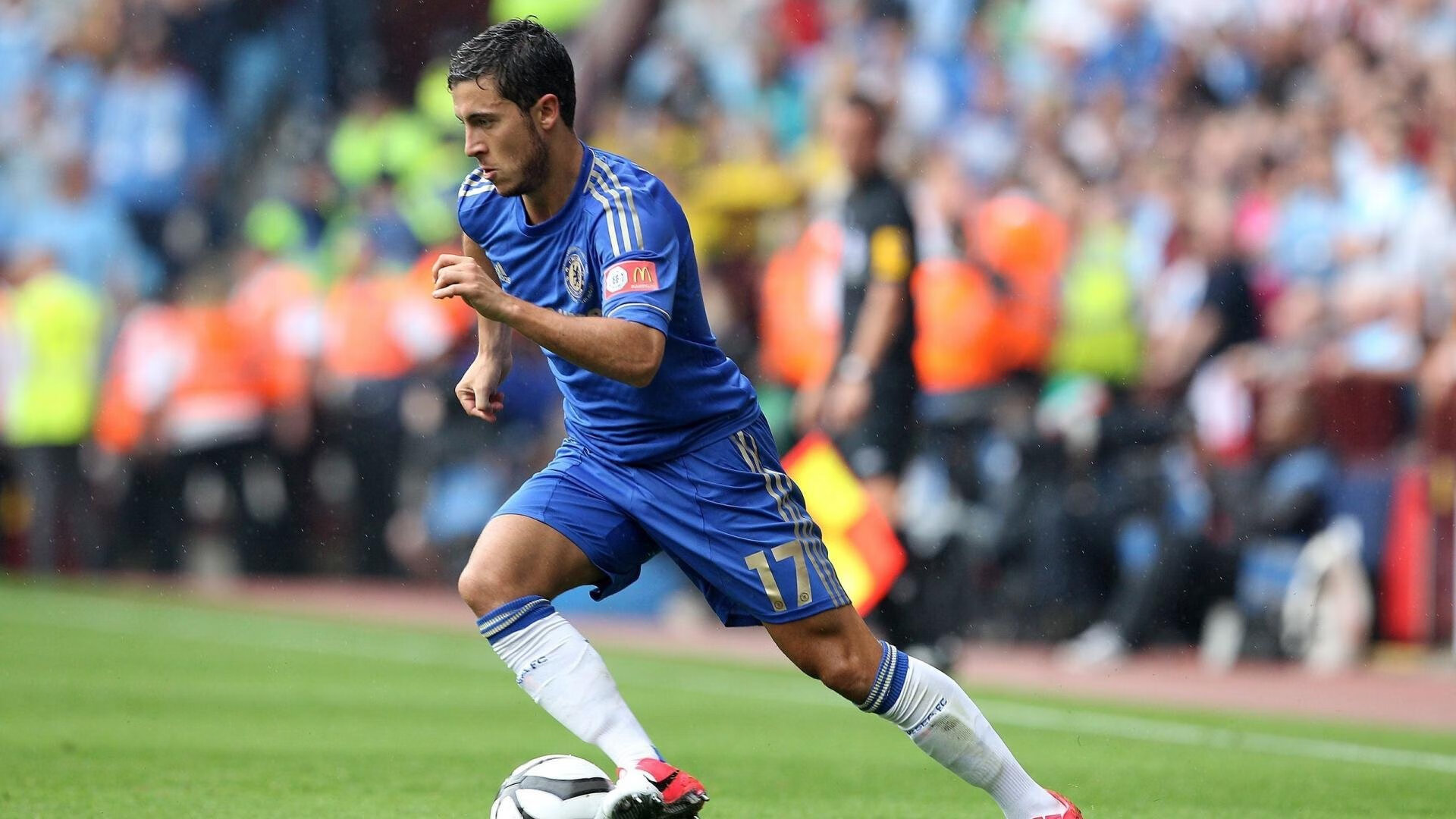 维尼修斯刷新里程碑,尤文图斯首回合力克曼联,晋级概率达80%